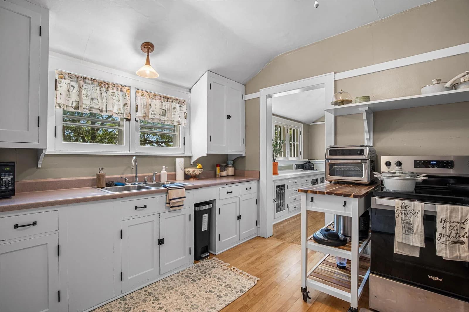 1300 70th St 4