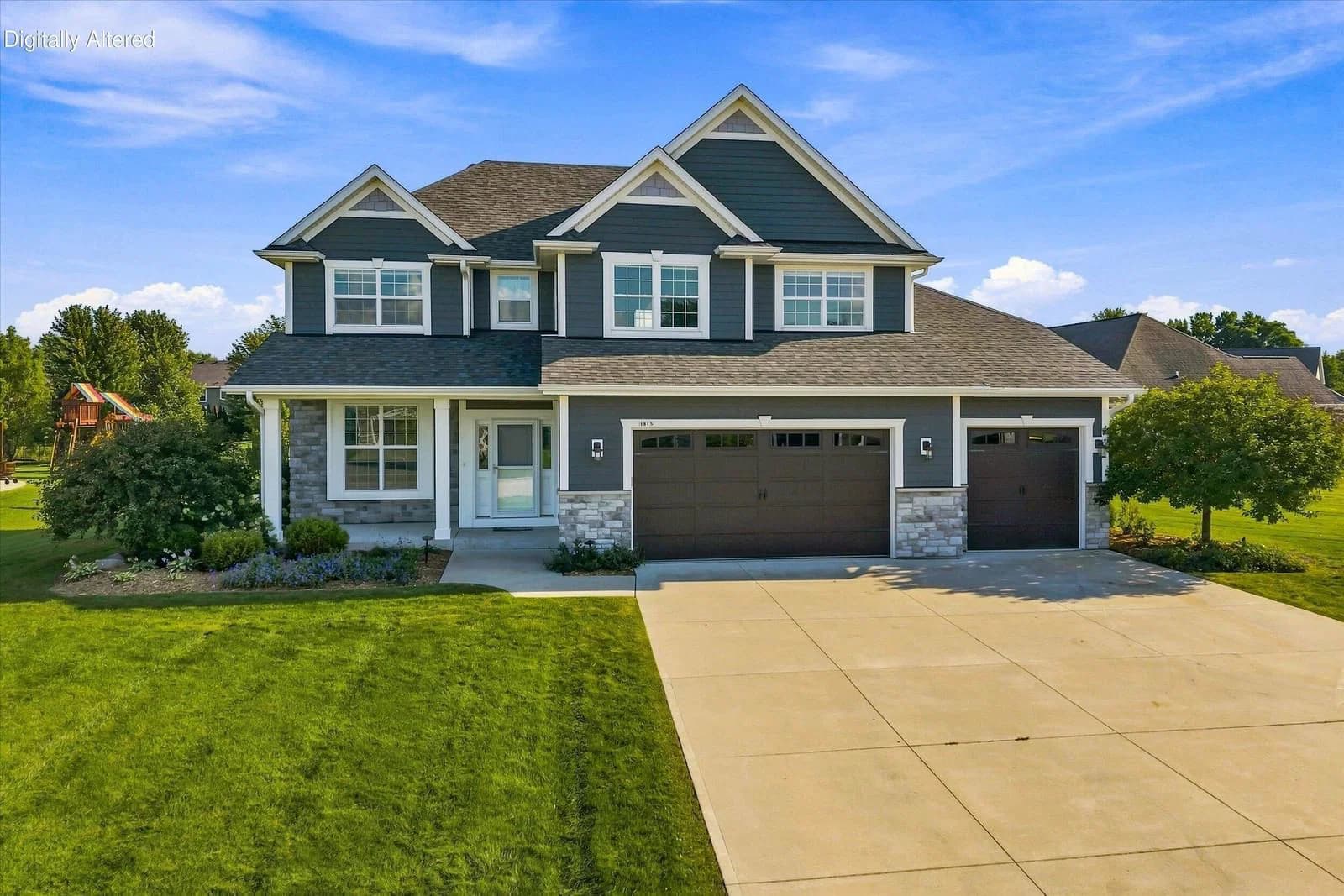 1815 Lilac Ln, Oak Creek, WI 53154 3