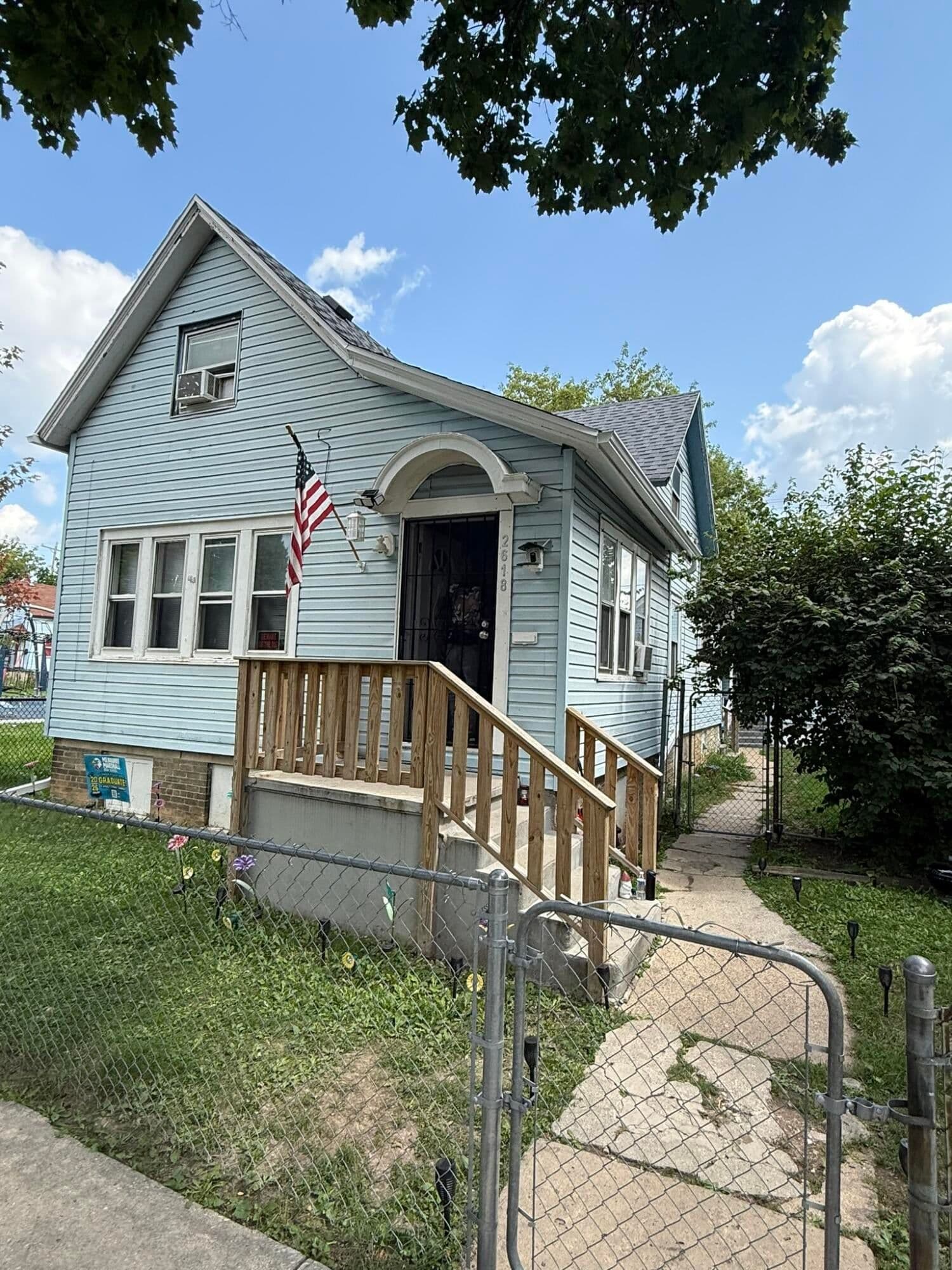 2616 Buffum 2