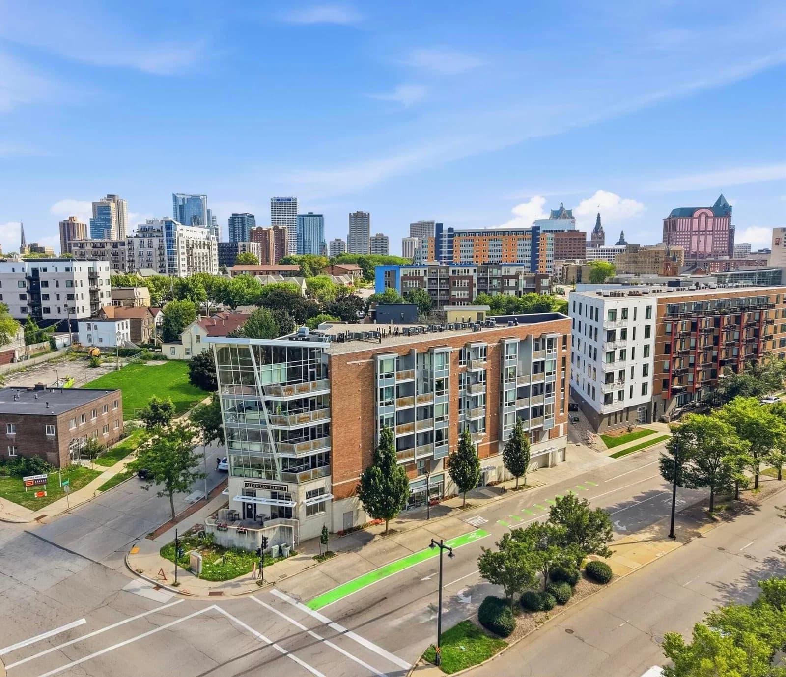 1541 Jefferson St, Milwaukee, WI 53202