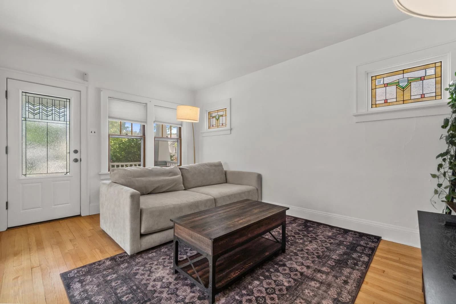 3238 Griffin Ave, Milwaukee, WI 53207 2
