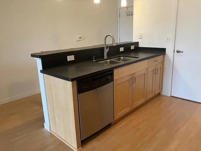 1541 Jefferson 5