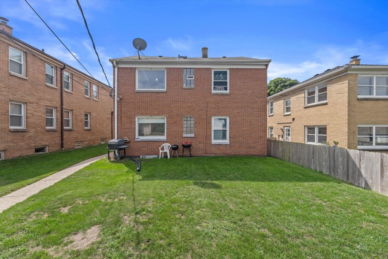 8306 Center 5