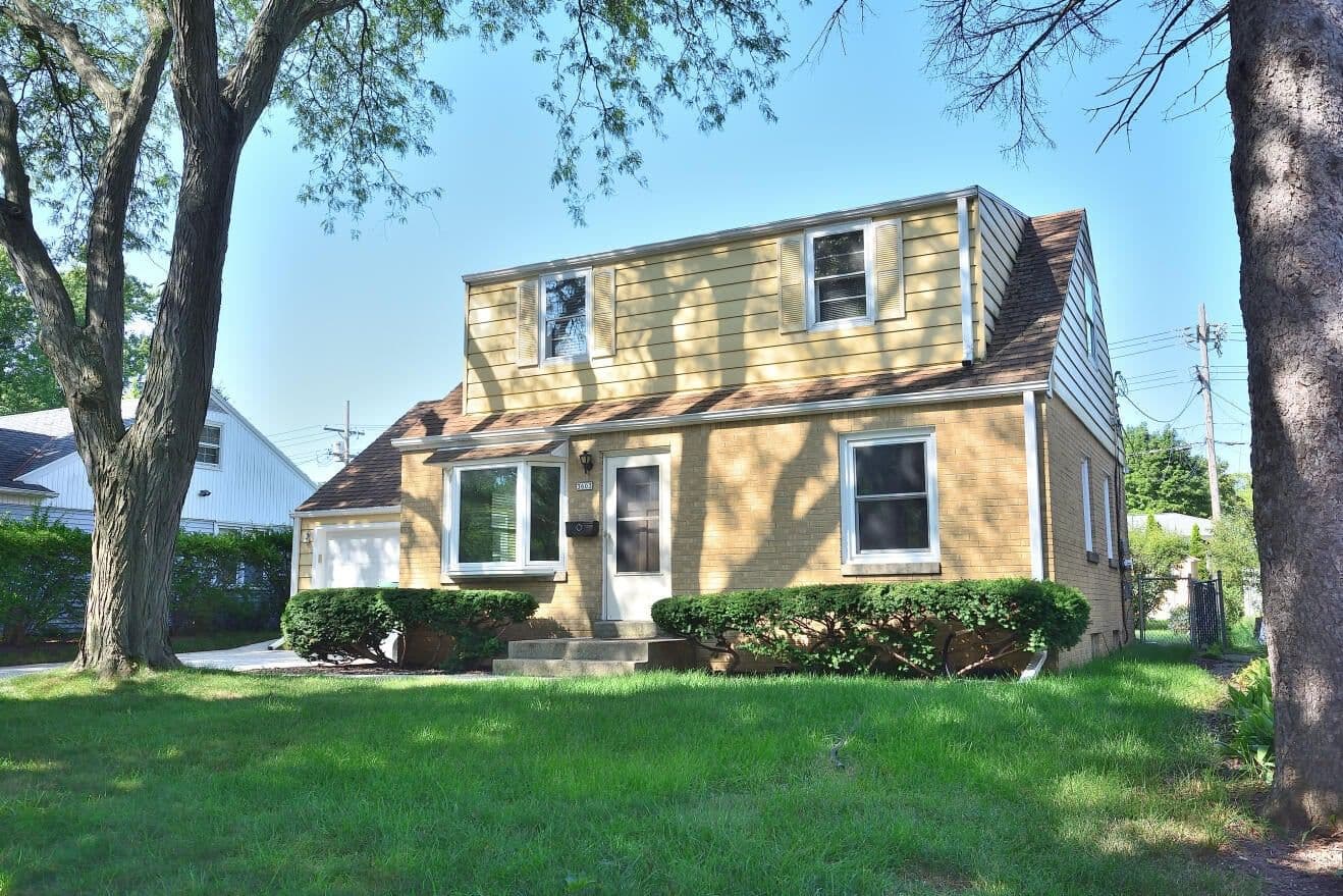 3603 82nd St, Milwaukee, WI 53222