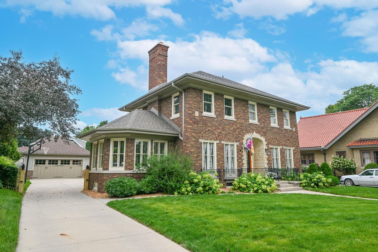 449 49th St, Milwaukee, WI 53208 2