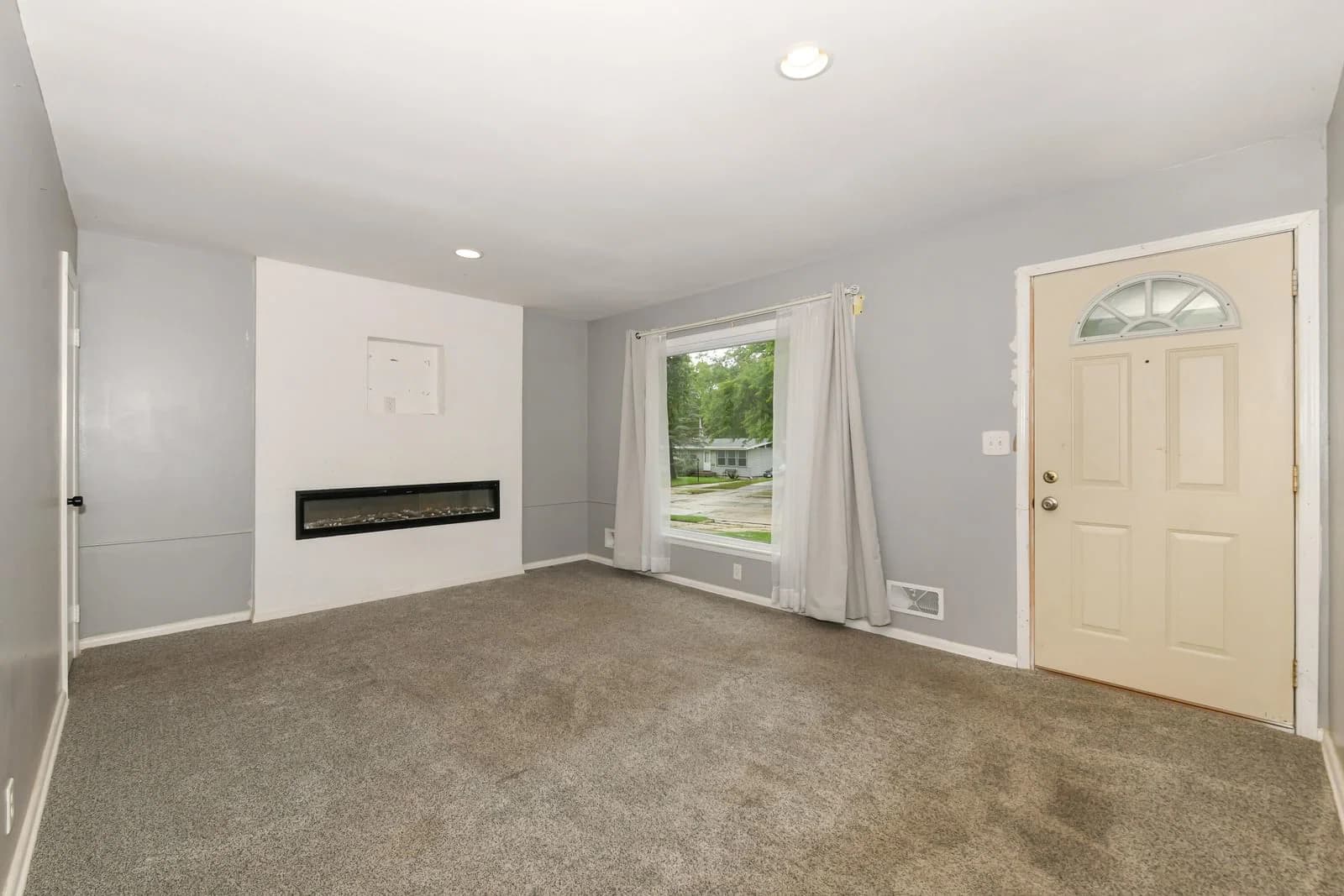 10945 Jeffrey Ln, Milwaukee, WI 53225 3