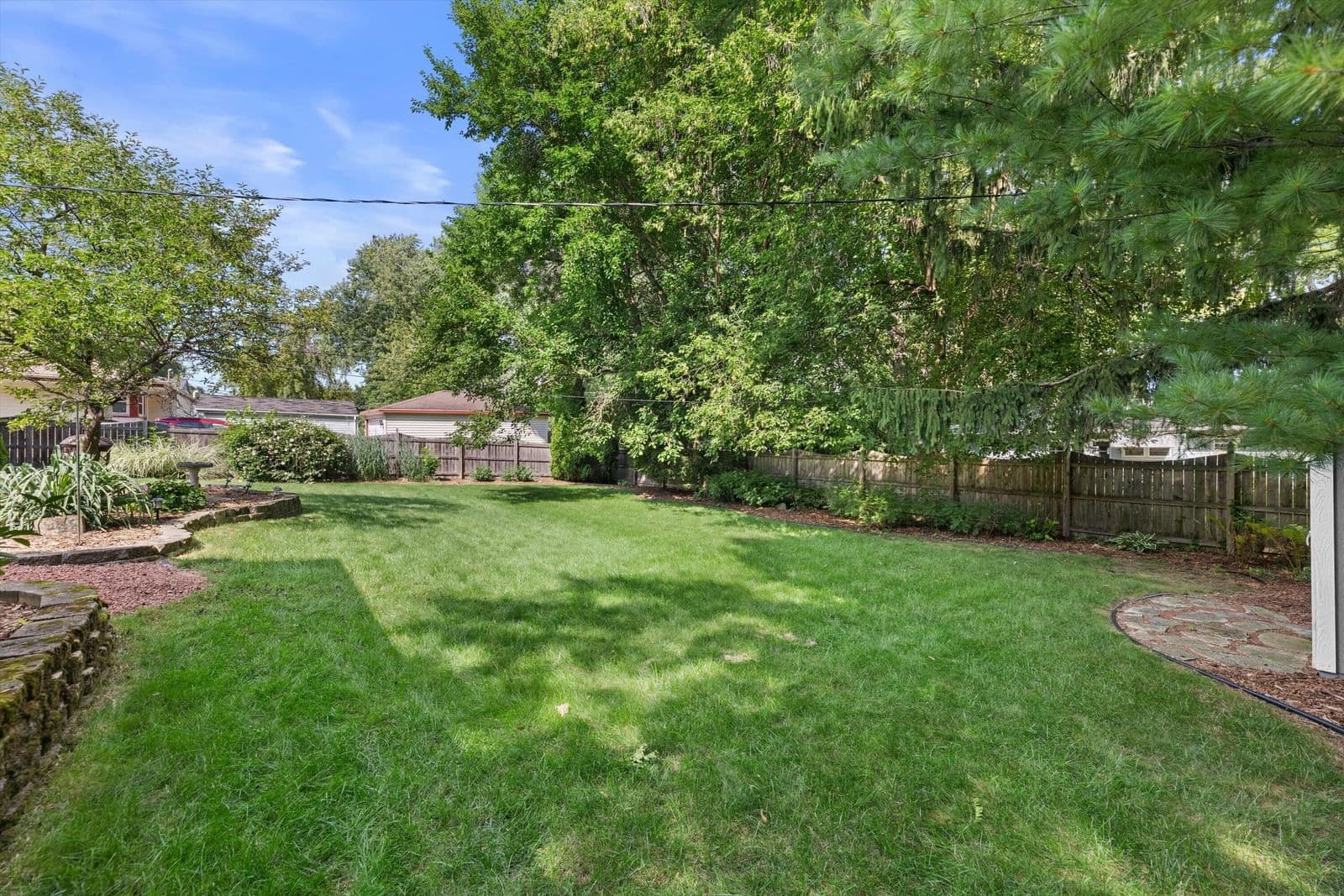 1730 118th St, Wauwatosa, WI 53226 2