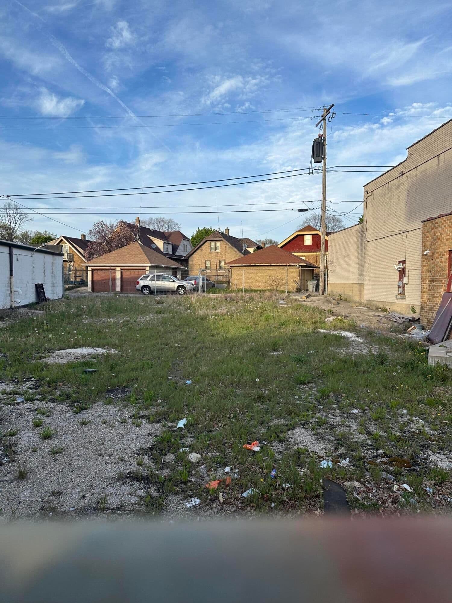 4202 Teutonia Ave 4