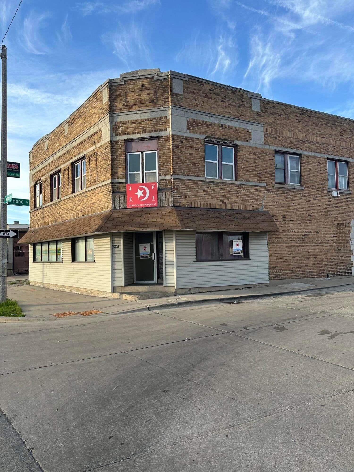 4202 Teutonia Ave, Milwaukee, WI 53209