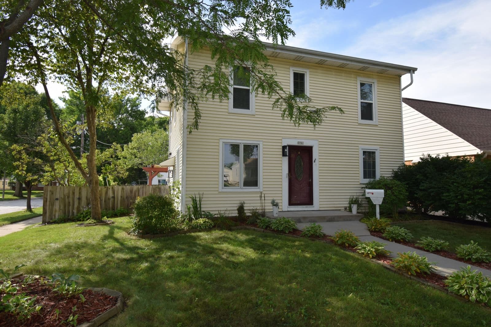 3701 97th St, Milwaukee, WI 53222 2
