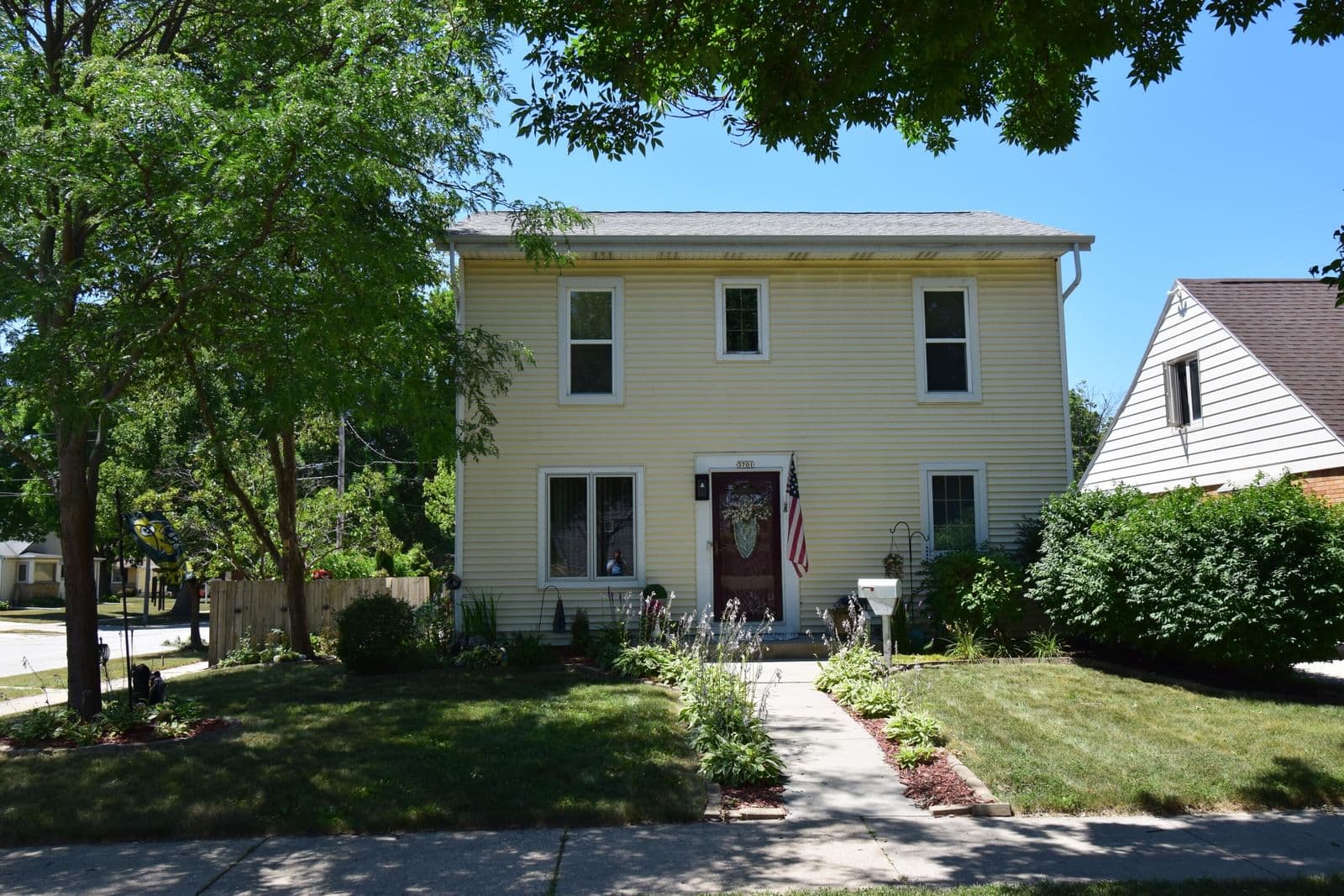 3701 97th St, Milwaukee, WI 53222