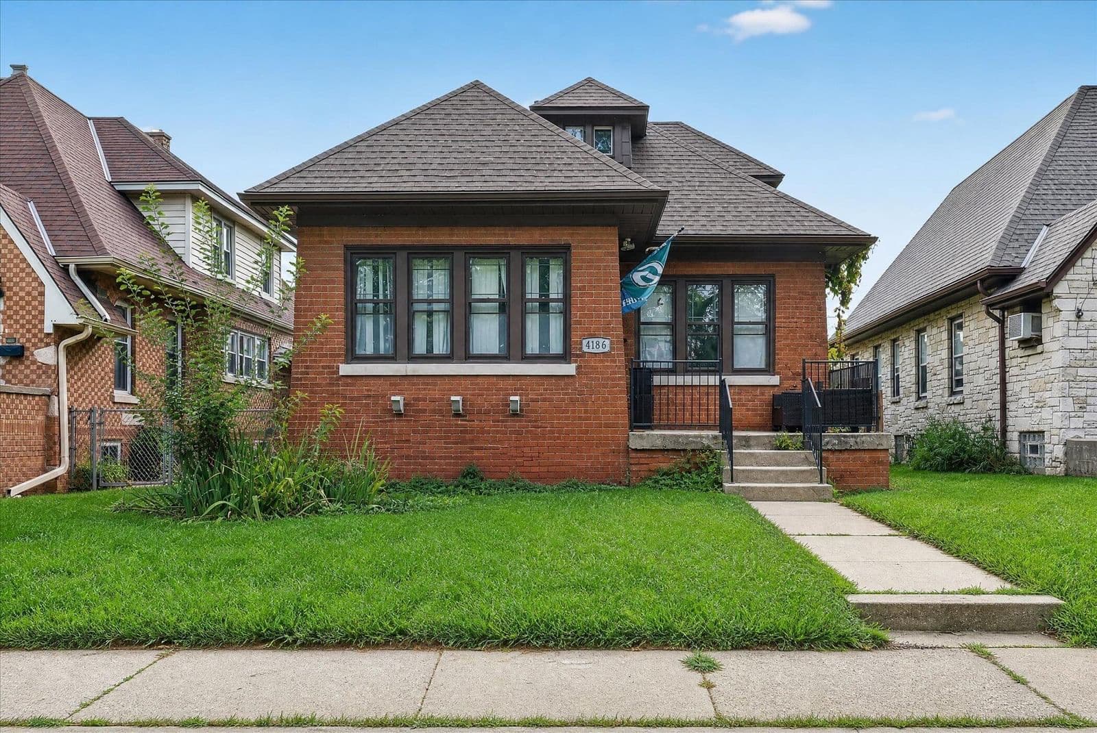 4186 15th St, Milwaukee, WI 53209