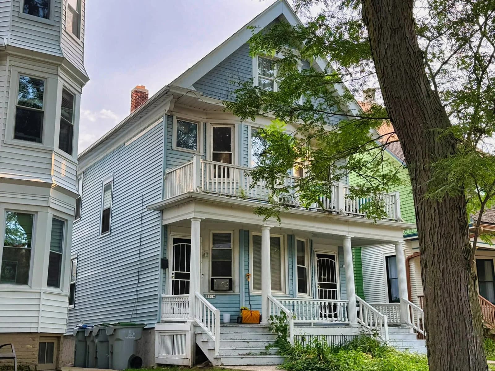 1916 Webster Pl, Milwaukee, WI 53211 3