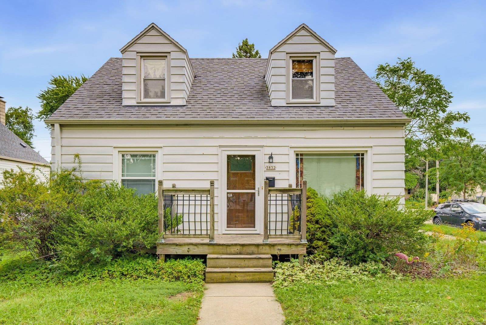 3832 Herman St, Milwaukee, WI 53207