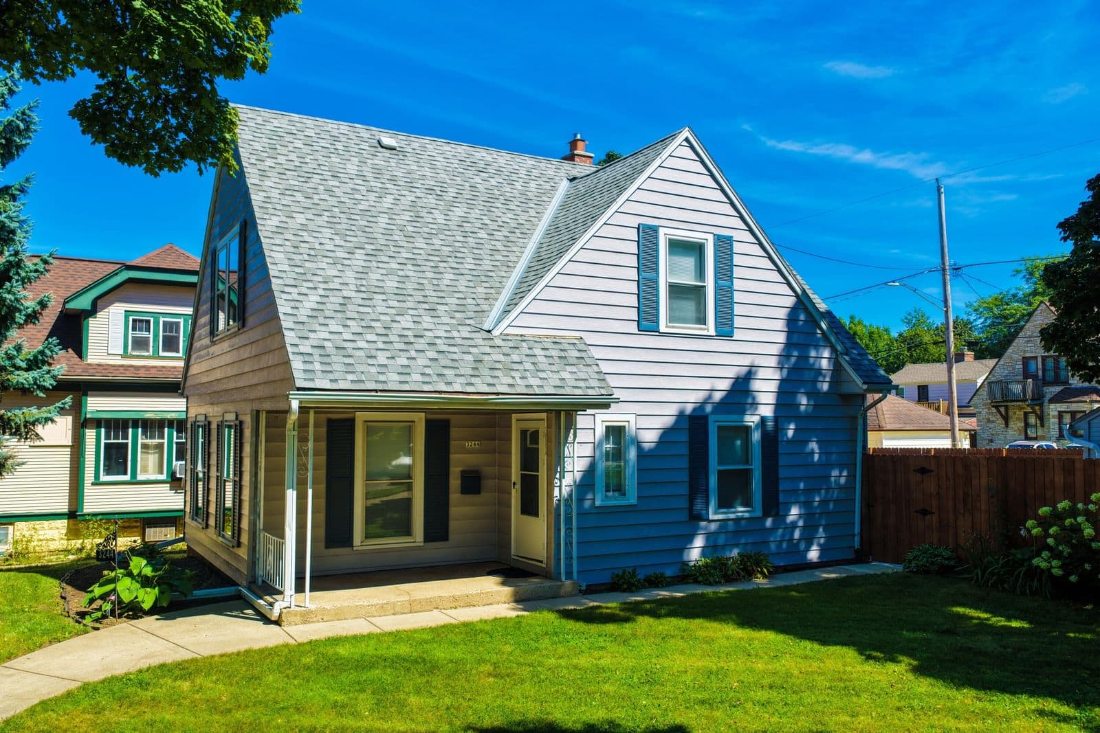 3244 58th St, Milwaukee, WI 53216 3