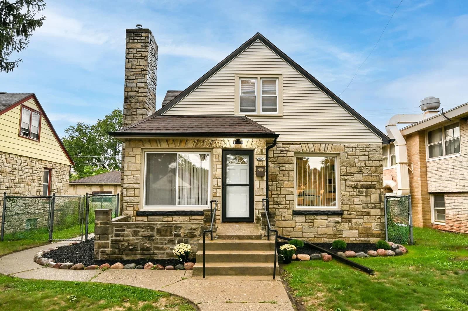 2421 Hampton Ave, Milwaukee, WI 53209