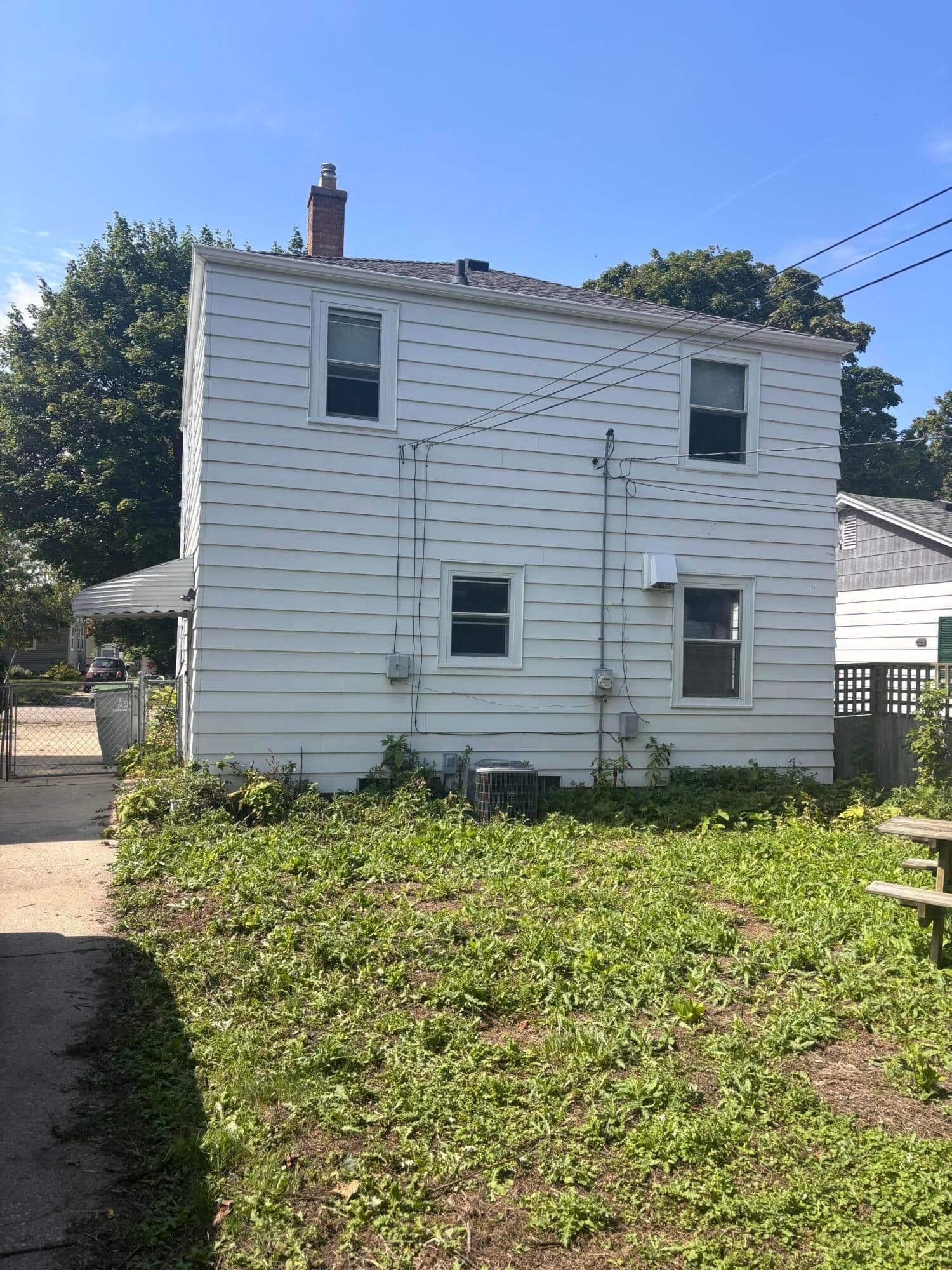 3464 Kansas Ave, Milwaukee, WI 53207 3