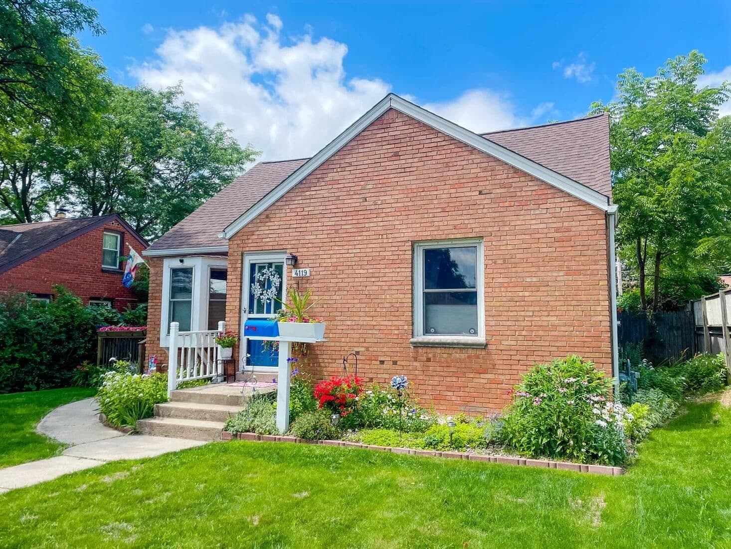 4119 5th St, Milwaukee, WI 53207