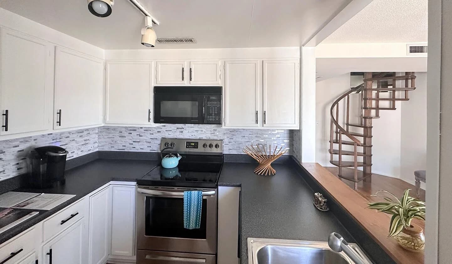 1633 Prospect Ave, Milwaukee, WI 53202 3