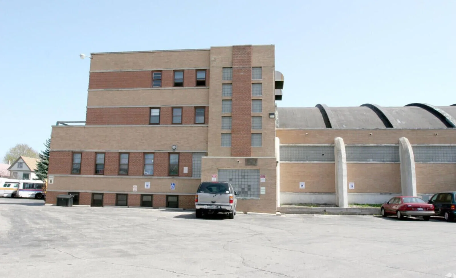 1170 Windlake Ave, Milwaukee, WI 53215 3