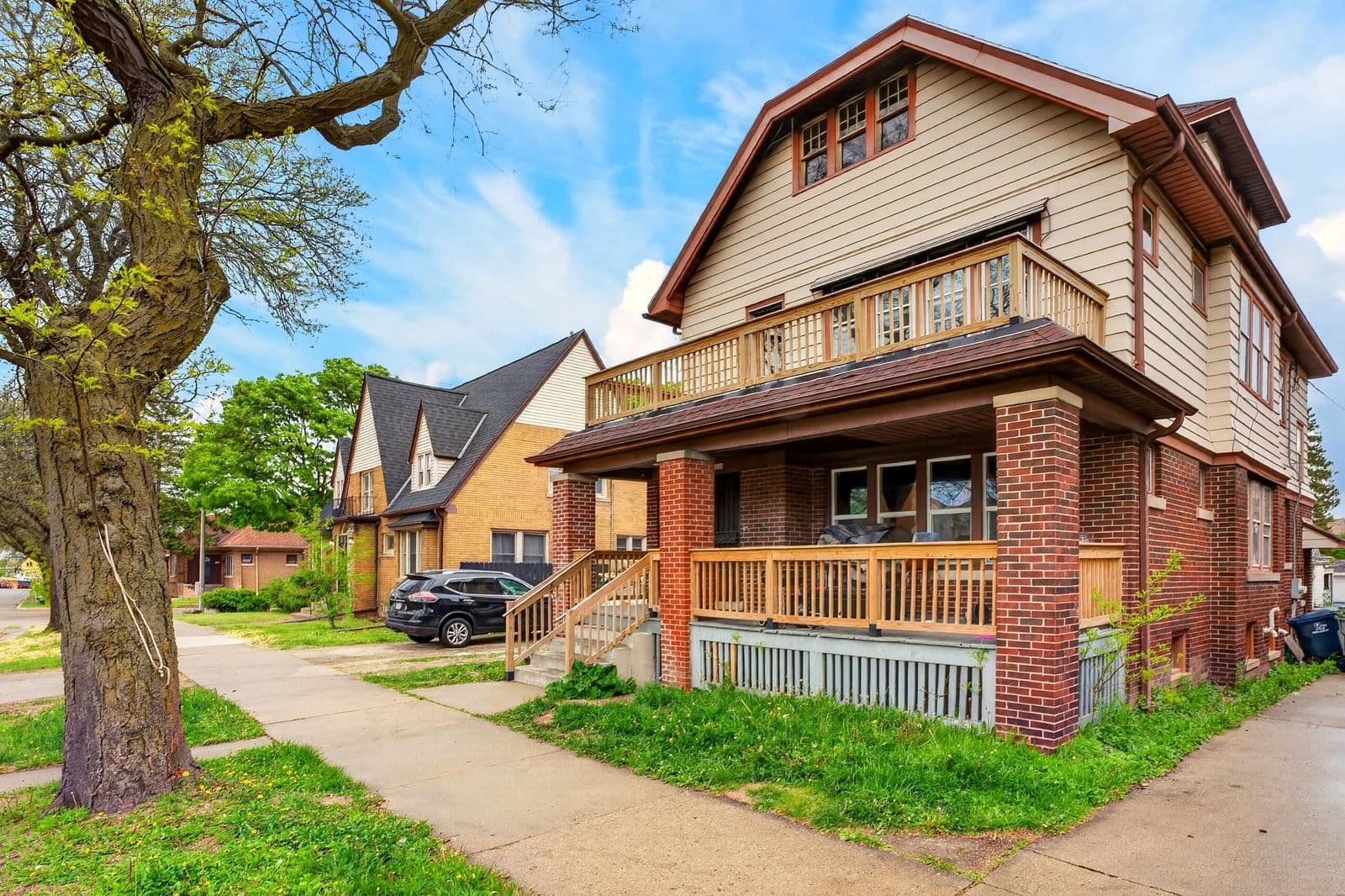 1718 Capitol Dr, Milwaukee, WI 53206