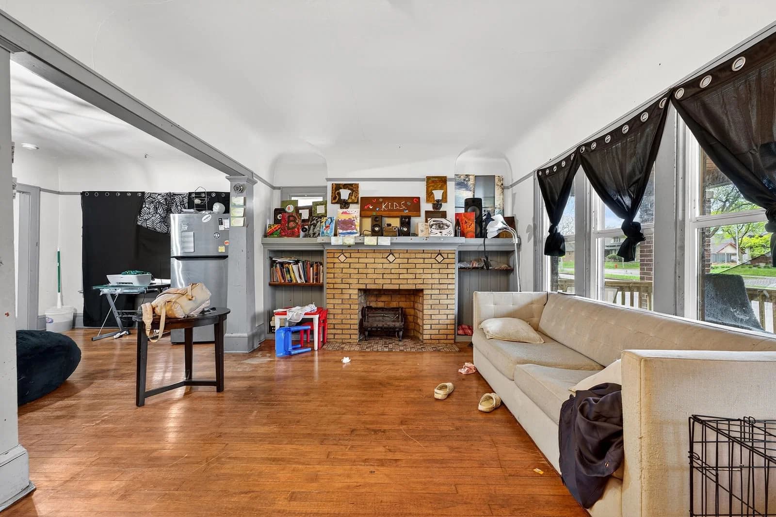 1718 Capitol Dr 5