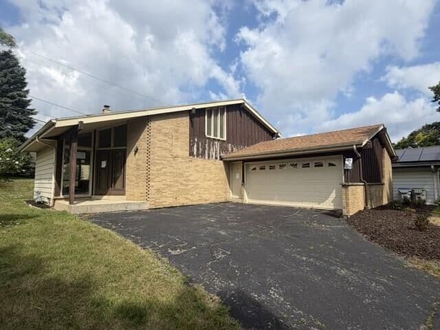 5435 15th Pl, Milwaukee, WI 53221 3