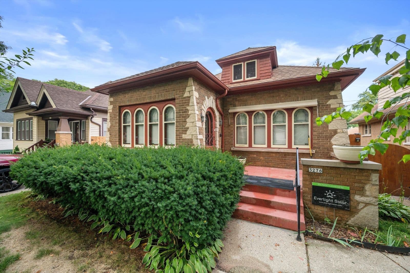 3276 47th St, Milwaukee, WI 53216