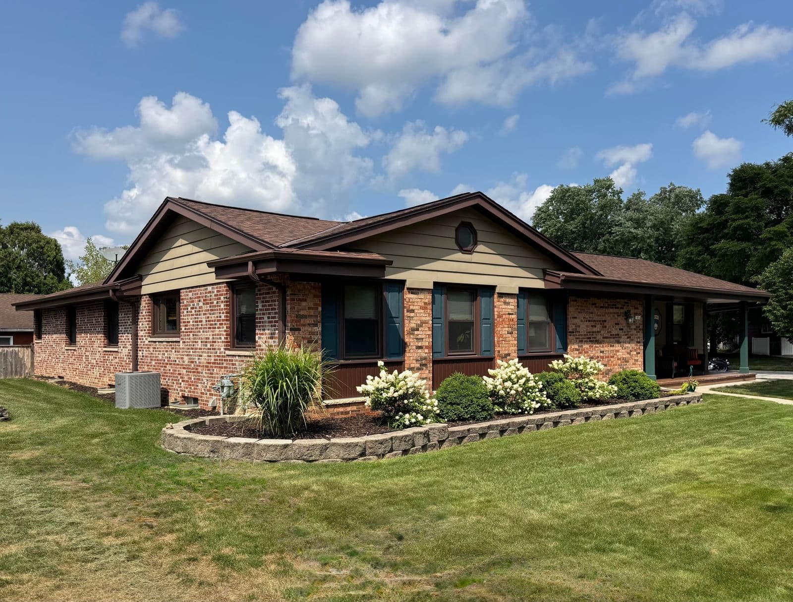 1804 Clayton Crest Ave, Milwaukee, WI 53221