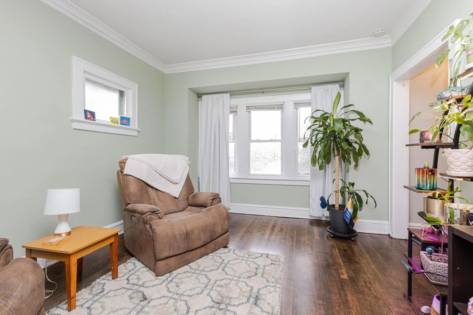 3061 Buffum St 5