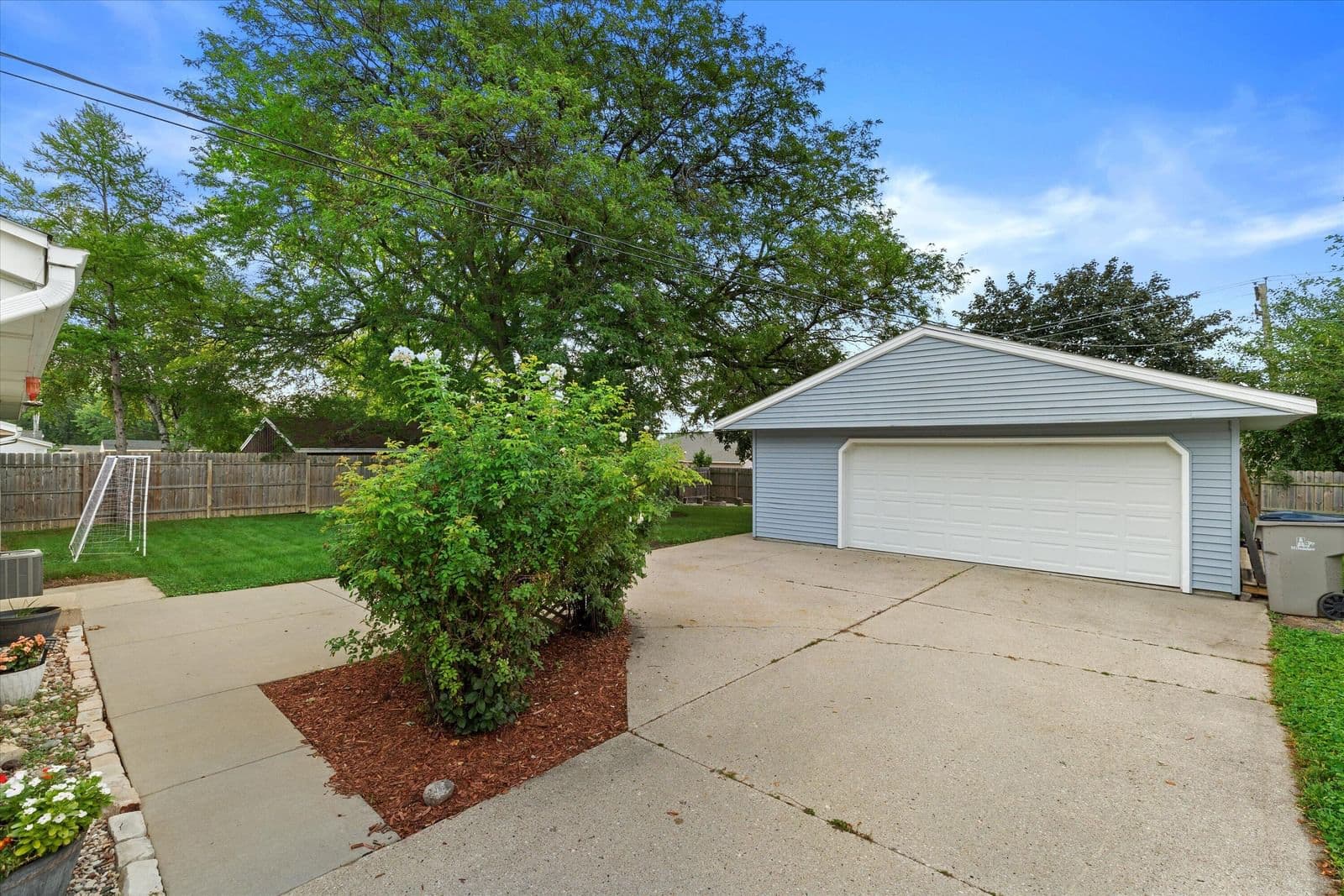 10425 Terra Ave 5