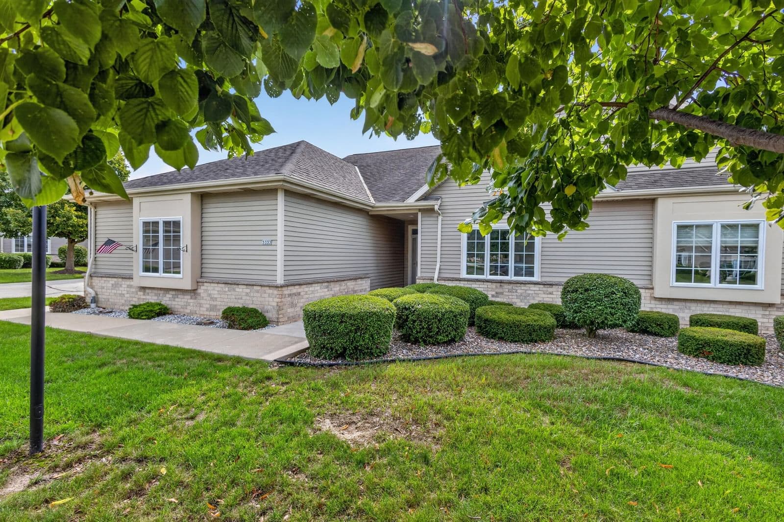 5333 Butterfield Way, Greenfield, WI 53221