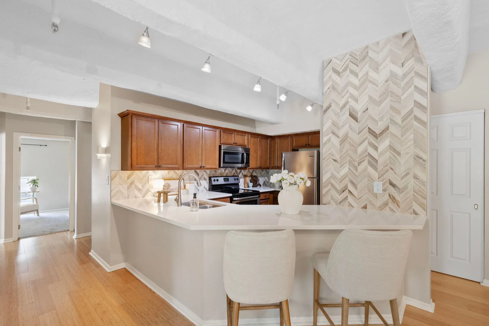 270 Highland Ave 4