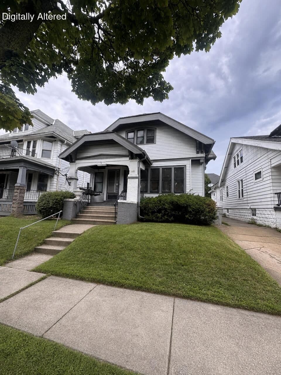 2206 Keefe Ave, Milwaukee, WI 53206