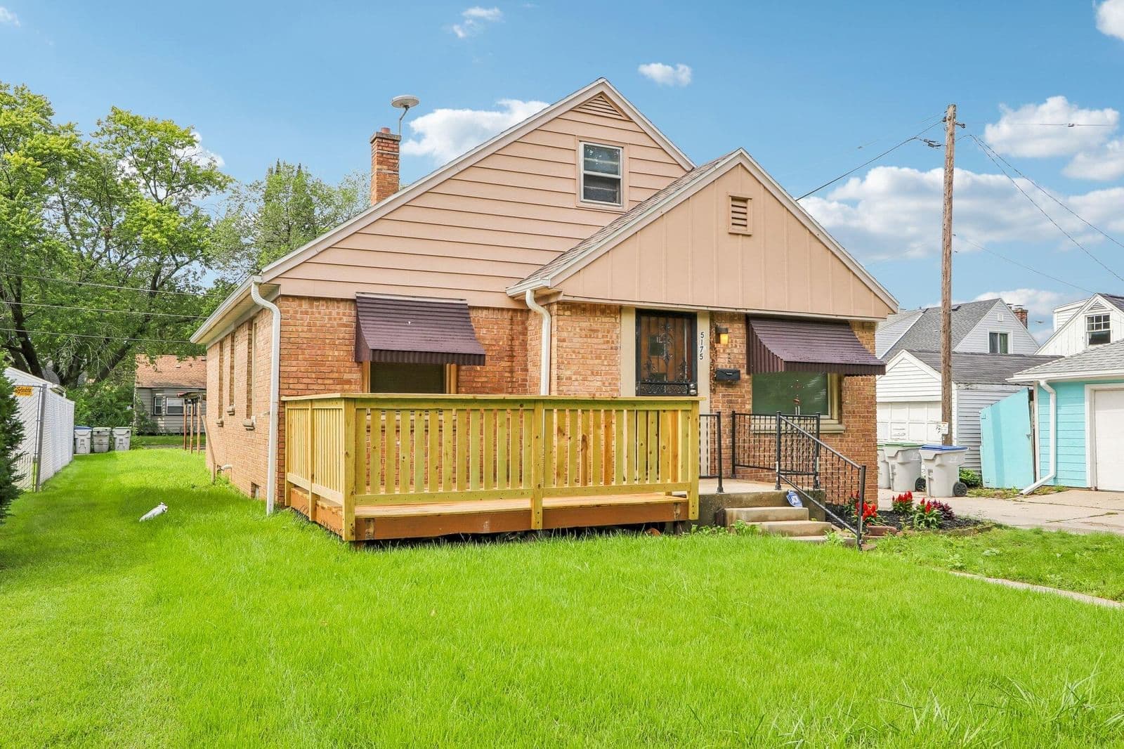 5175 27th St, Milwaukee, WI 53209