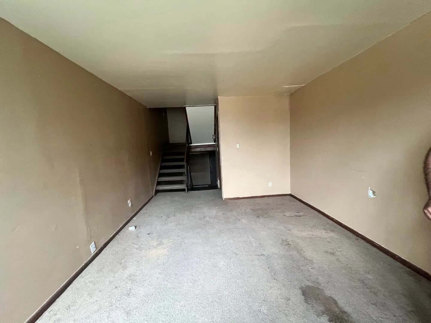 8911 Swan Rd, Milwaukee, WI 53224 3