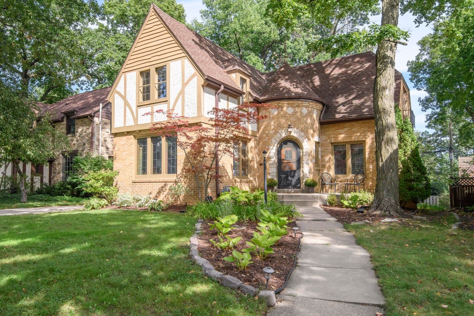 108 88th St, Wauwatosa, WI 53226