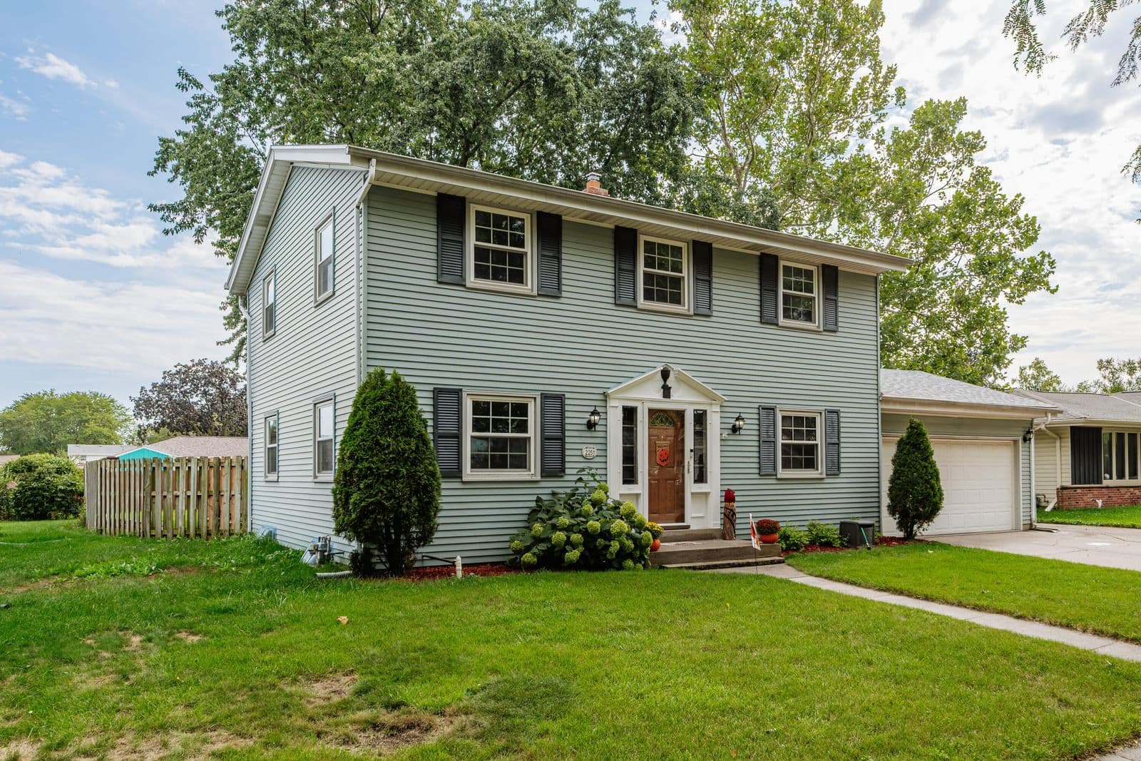2251 Poplar Ave, Oak Creek, WI 53154 3