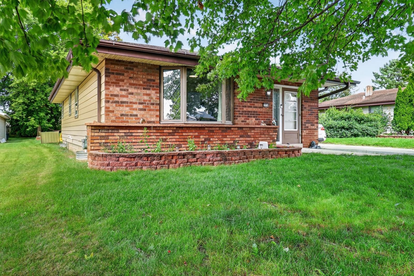 5314 Allerton Ave, Greenfield, WI 53220