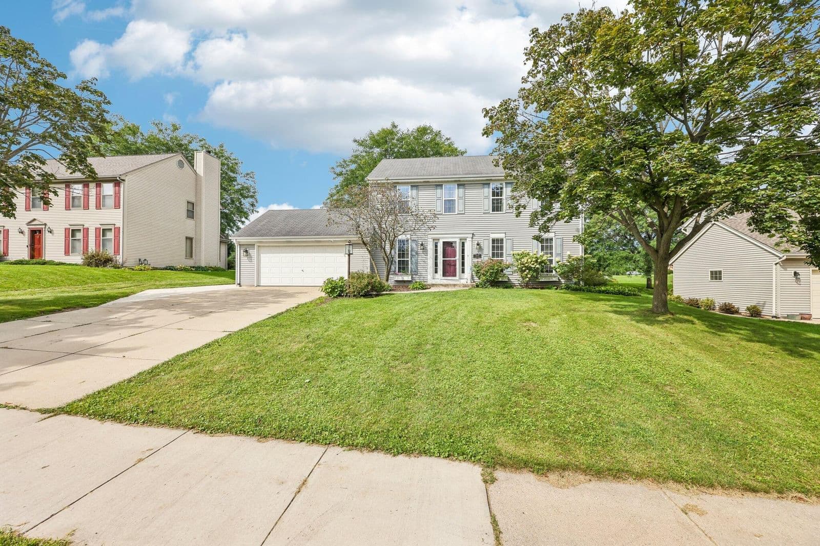 4441 116th St, Greenfield, WI 53228 2