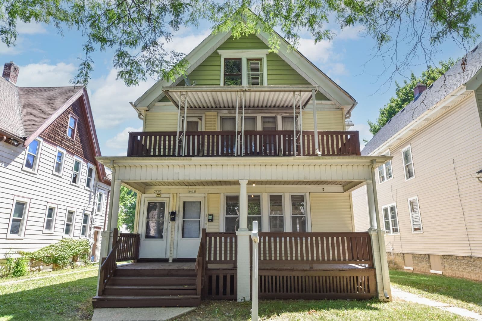 2432 45th St, Milwaukee, WI 53210