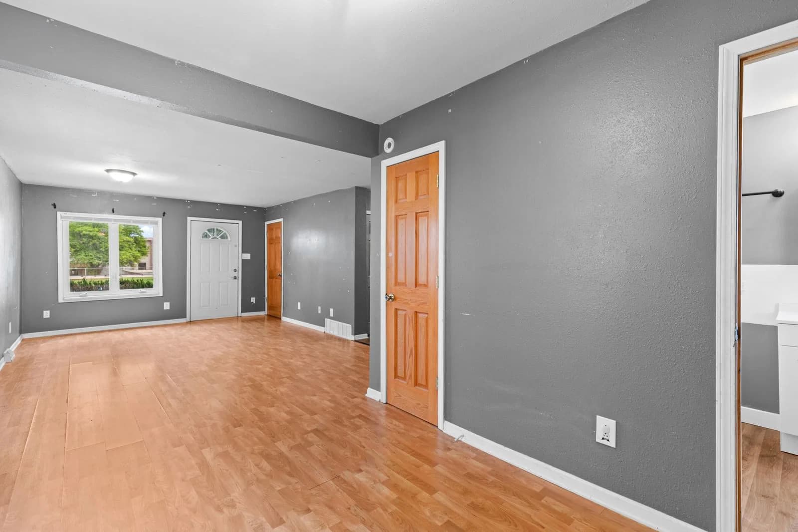 3523 76th St, Milwaukee, WI 53222 2
