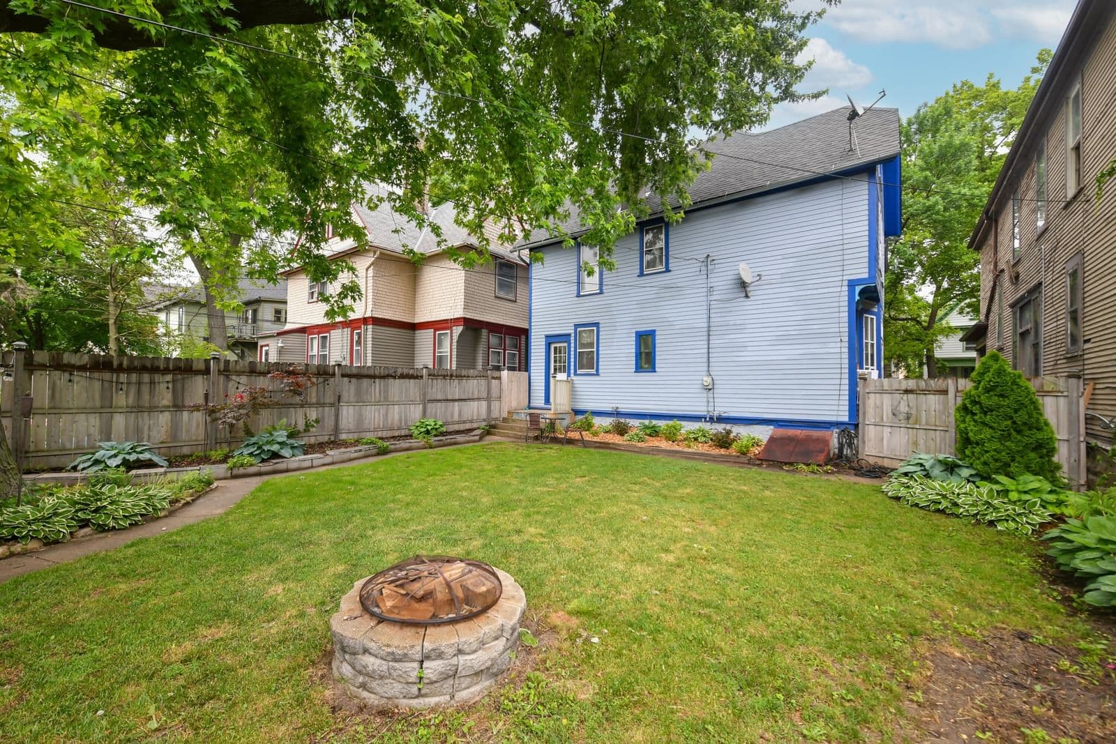 933 34th St, Milwaukee, WI 53208 2