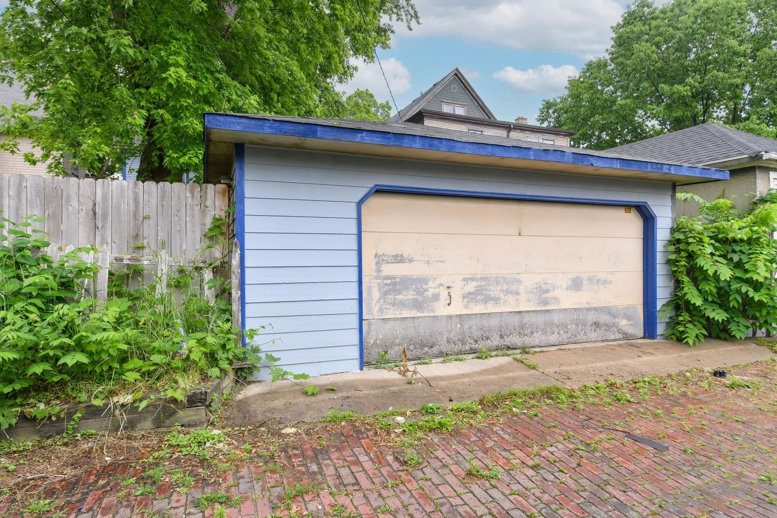 933 34th St, Milwaukee, WI 53208