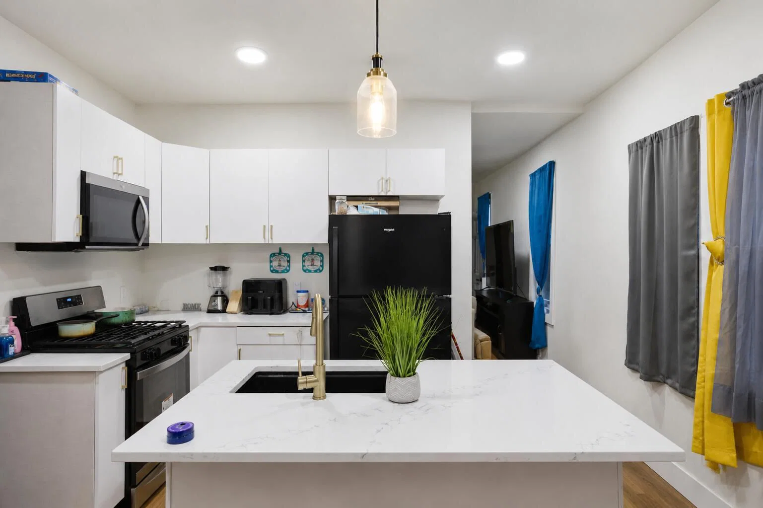 128 Hadley St 5
