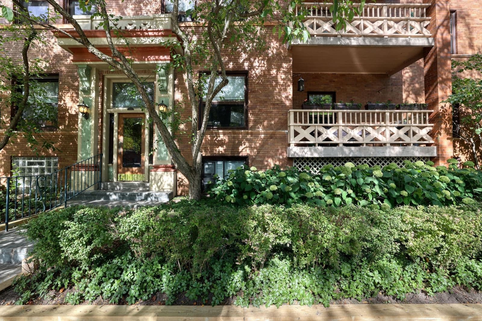2649 Hackett Ave, Milwaukee, WI 53211 3