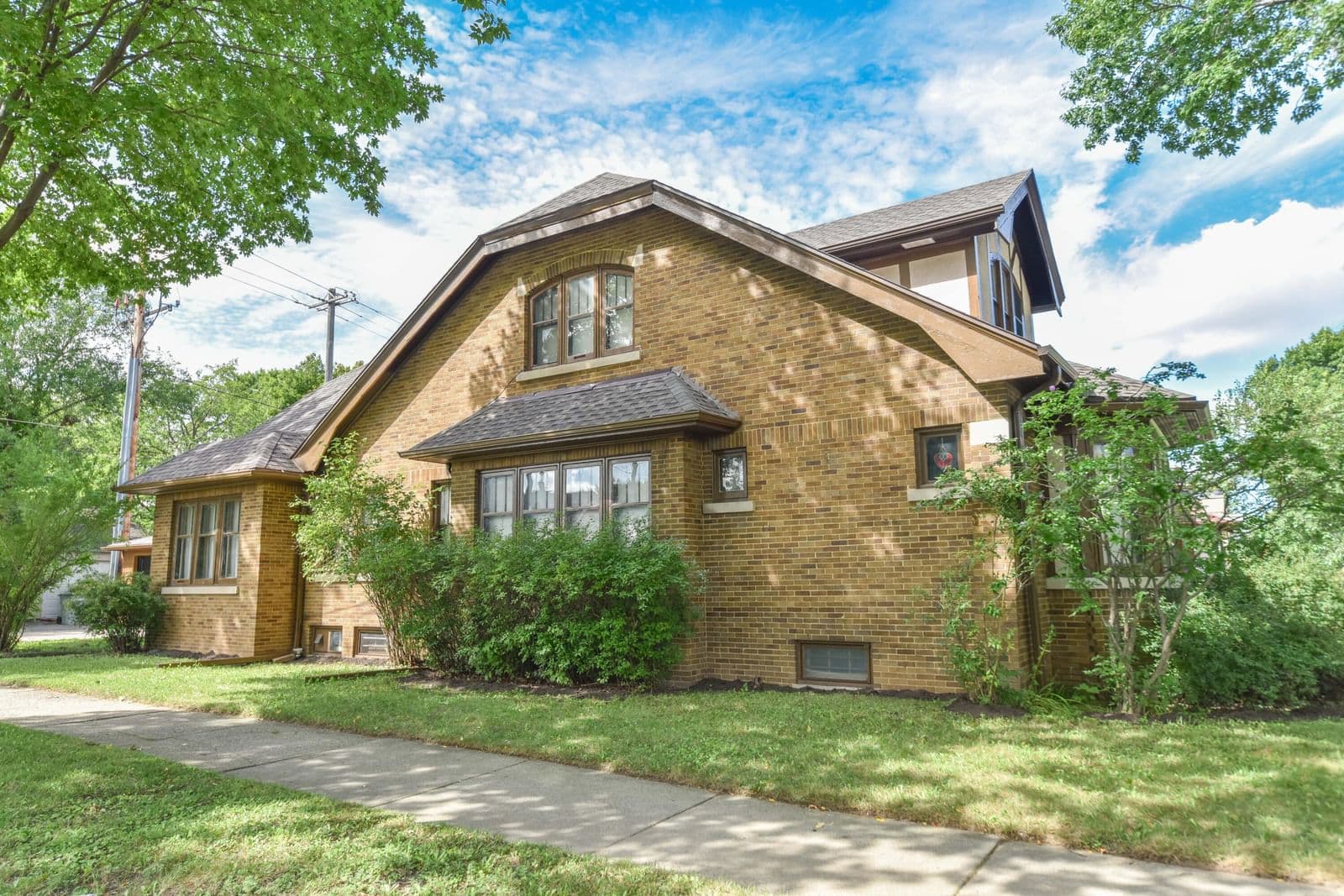 2805 44th St, Milwaukee, WI 53210 3