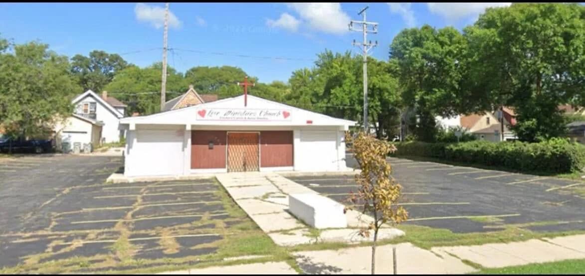 4808 Fond Du Lac Ave, Milwaukee, WI 53216 2
