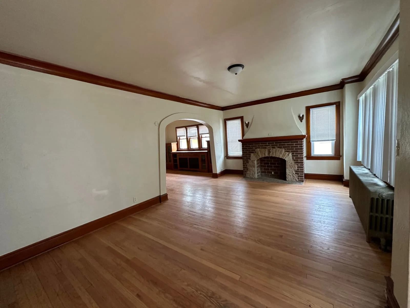 6221 Thurston Ct, Milwaukee, WI 53218 2