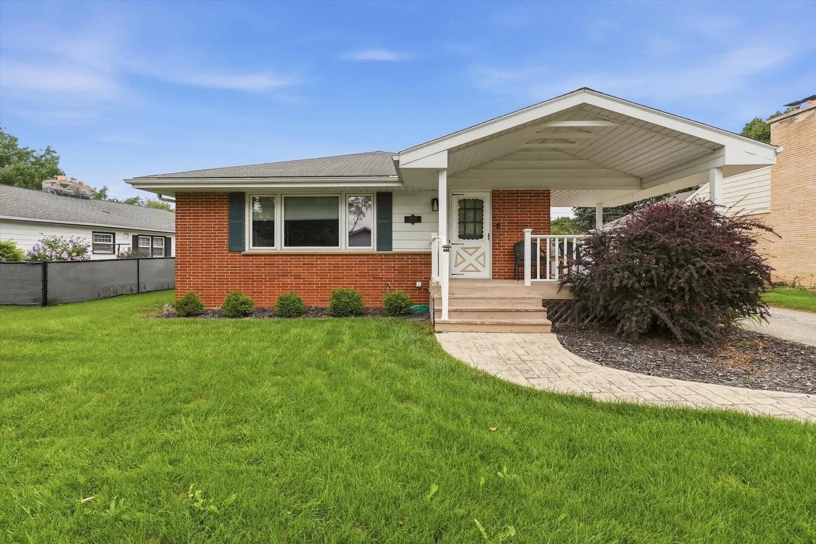 10114 Fiebrantz Ave, Milwaukee, WI 53222